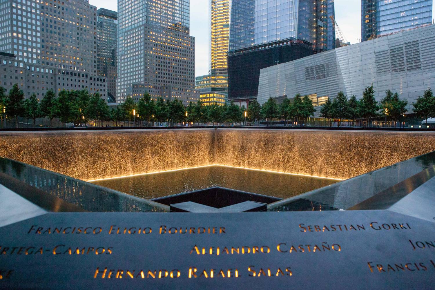 911
